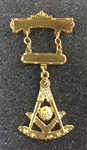 Past Master Swinger Jewel. Gold Filled. Two bars with Square & Compass, Quadrant & Sun.
